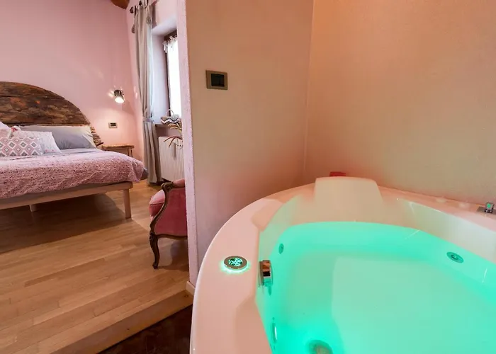 Le Jasmin Bed & Breakfast 4*